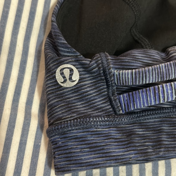 Lululemon Slide With Me Bra Size 4 Linear Flux Ice Grey Multi. Like new. - Picture 4 of 5